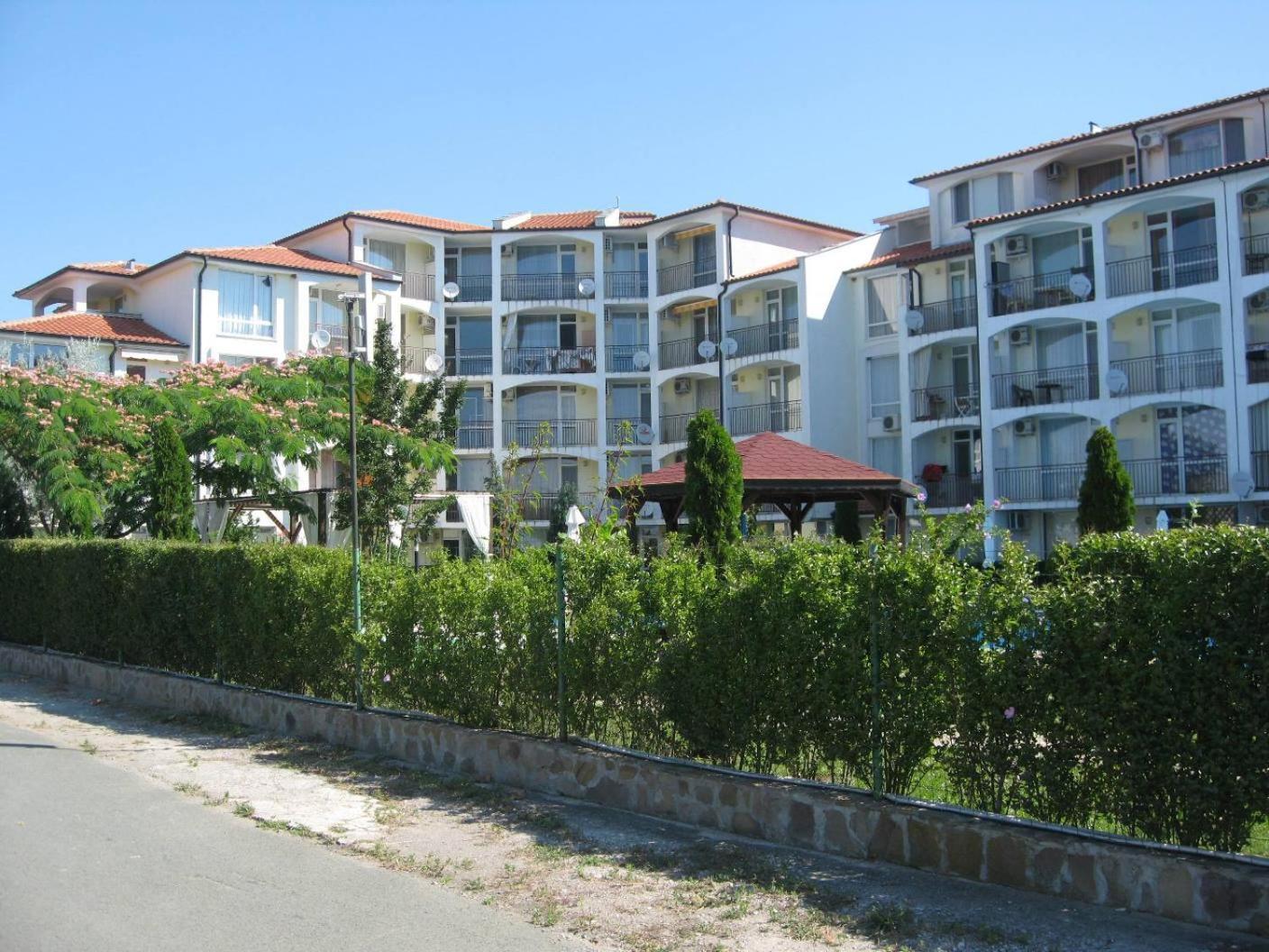 Apartment Rutland Равда Екстер'єр фото