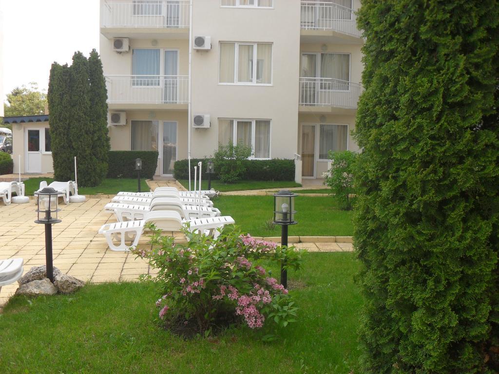 Apartment Rutland Равда Екстер'єр фото