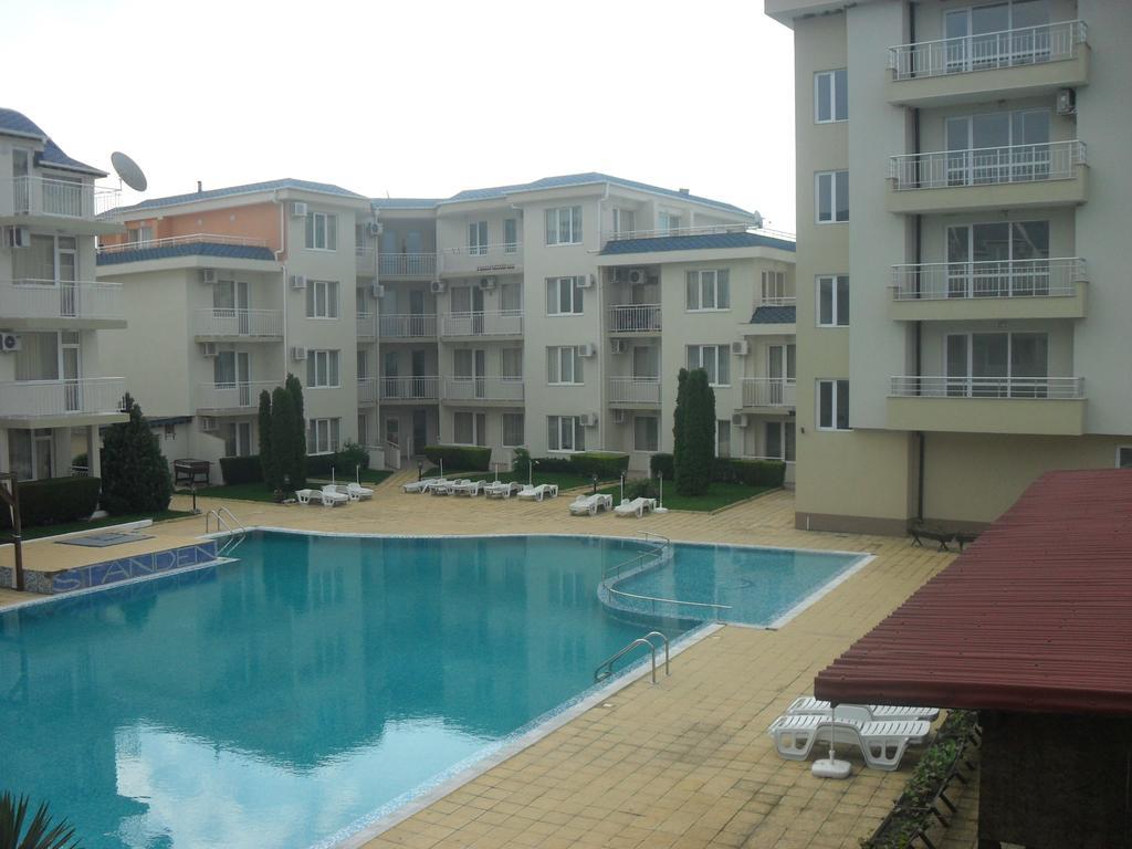 Apartment Rutland Равда Екстер'єр фото